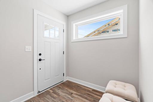 6-web-or-mls-2339 17th Ave E-6.jpg