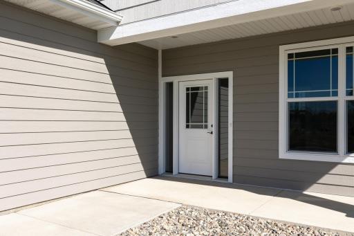 One level entry - no step