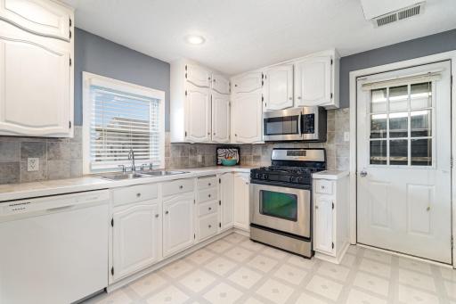 6051 Concord Boulevard, Inver Grove Heights, MN 55076