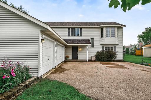 705 S Maple Street, Belle Plaine, MN 56011