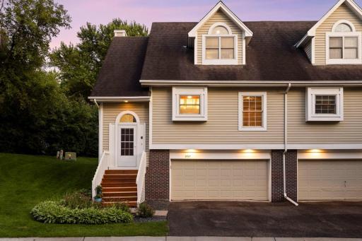 17137 Sandy Lane, Minnetonka, MN 55345