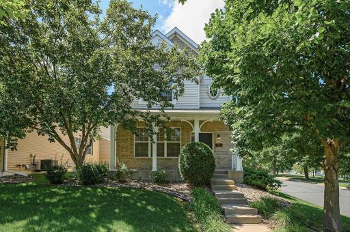 9882 Pincherry Lane, Eden Prairie, MN 55347