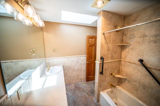 1044 19th Avenue NE, Rochester, MN 55906