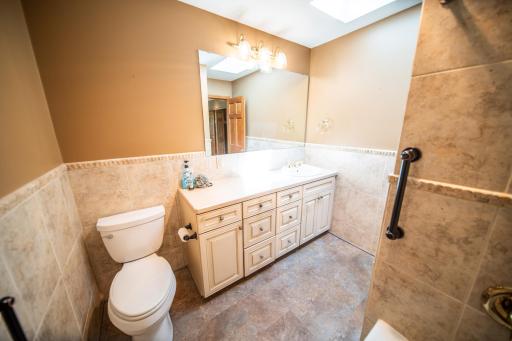 1044 19th Avenue NE, Rochester, MN 55906