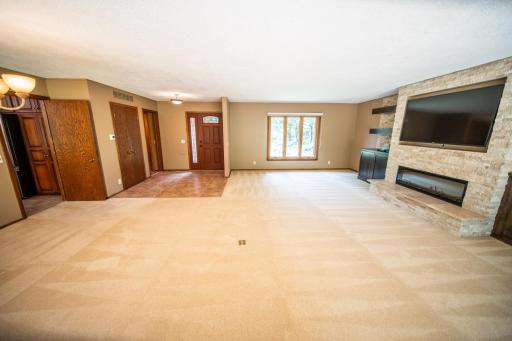 1044 19th Avenue NE, Rochester, MN 55906