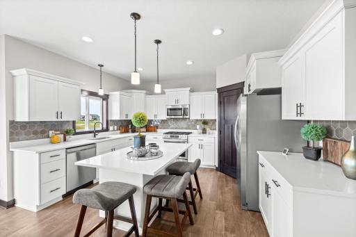 629 Sierra Parkway, Waconia, MN 55387