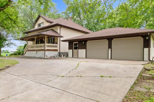 9691 Kadler Avenue NE, Monticello, MN 55362