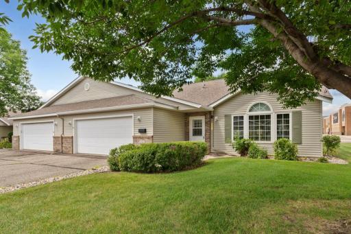 114 Oxford Path, Mankato, MN 56001