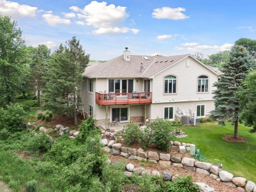 560 Lakeside Bay Drive S, Bayport, MN 55003