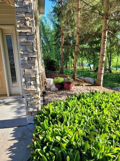 560 Lakeside Bay Drive S, Bayport, MN 55003