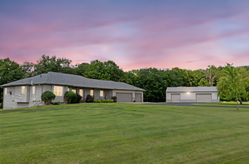 16110 Giefer Avenue, Nerstrand, MN 55053
