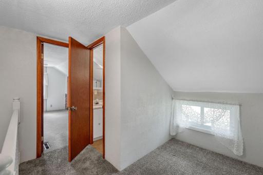 28-web-or-mls-3820-sw-8th-st.jpg