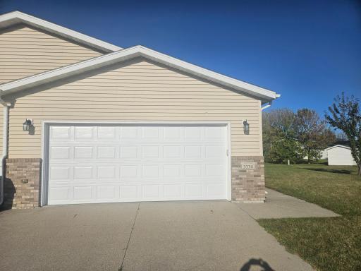3334 10th Street S, Moorhead, MN 56560