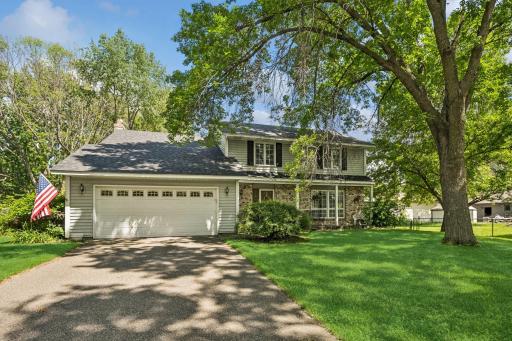 10738 Zopfi Way E, Maple Grove, MN 55369