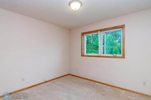 609 4th Avenue NW, Dilworth, MN 56529