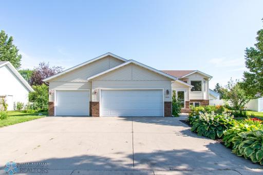 609 4th Avenue NW, Dilworth, MN 56529