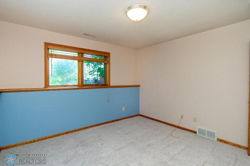 609 4th Avenue NW, Dilworth, MN 56529