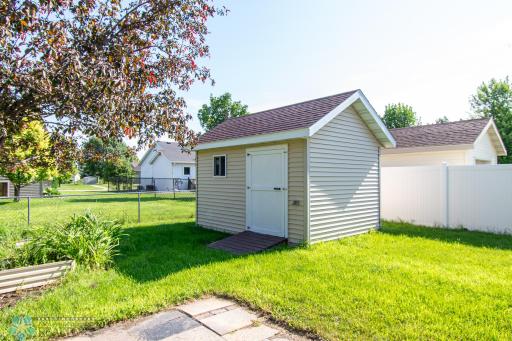 609 4th Avenue NW, Dilworth, MN 56529