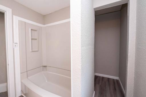 1702 Minnehaha Avenue W, Saint Paul, MN 55104