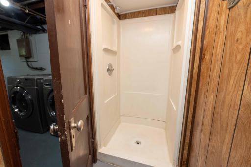 1702 Minnehaha Avenue W, Saint Paul, MN 55104