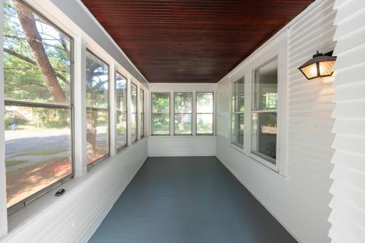 1702 Minnehaha Avenue W, Saint Paul, MN 55104