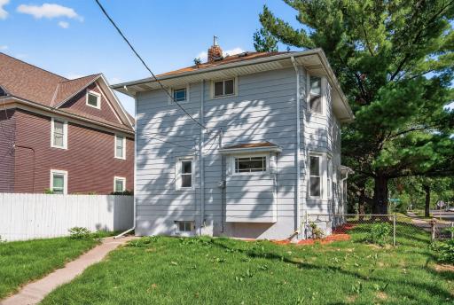 1702 Minnehaha Avenue W, Saint Paul, MN 55104