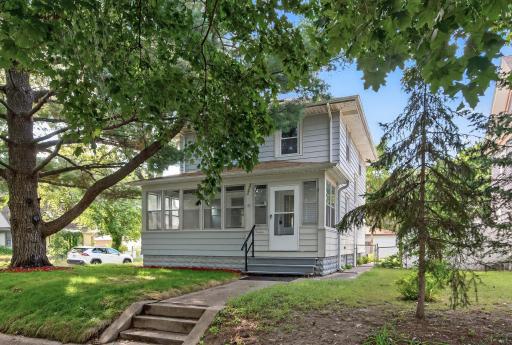 1702 Minnehaha Avenue W, Saint Paul, MN 55104
