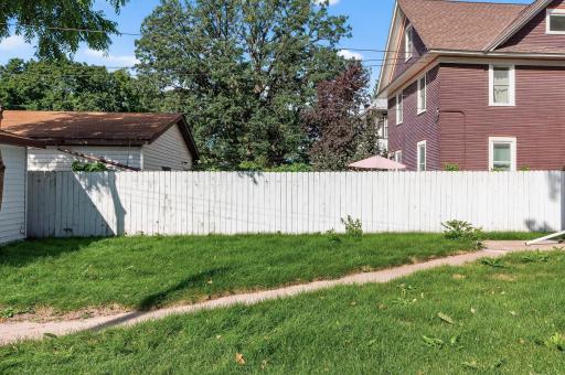 1702 Minnehaha Avenue W, Saint Paul, MN 55104
