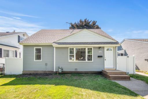 This inviting 3-bedroom, 1-bathroom home offers the perfect blend of charm, comfort, and convenience—all just minutes from the scenic Mississippi River.