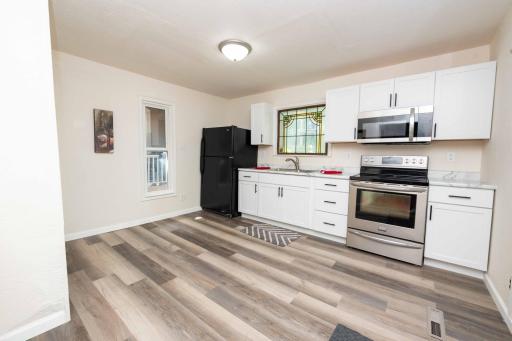 659 Thomas Avenue, Saint Paul, MN 55104