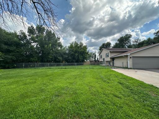 2728 111th Avenue NW, Coon Rapids, MN 55433
