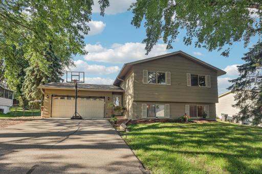 5608 W 136th Street, Savage, MN 55378