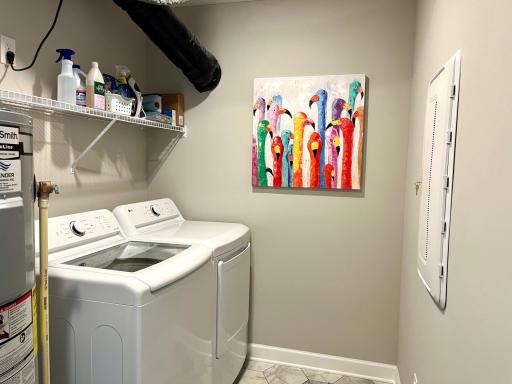 LAUNDRY ROOM.jpeg