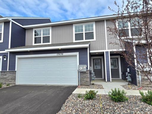 Finley at Ardan Place in Rosemount! Photo is of similar home. Options and colors may vary. Ask Sales Agent for details.