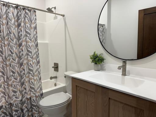205 Diamond Court, Wykoff, MN 55990