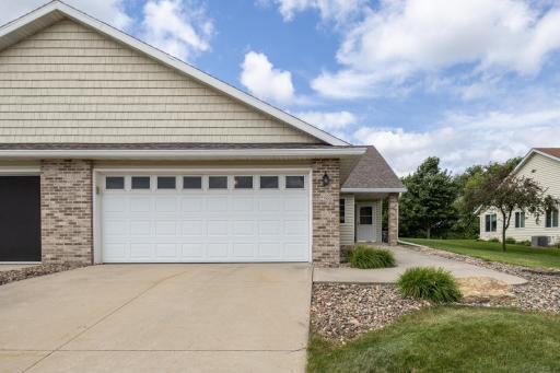 2590 Hawk Ridge Court SE, Rochester, MN 55904