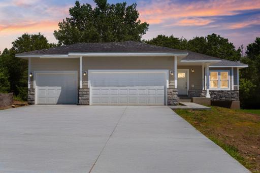 1-web-or-mls-102 Bavarian Cir-2 - Copy copy.jpg