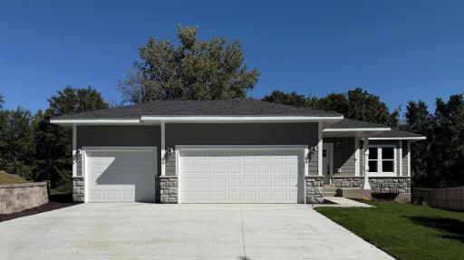 102 Bavarian Circle, Cannon Falls, MN 55009