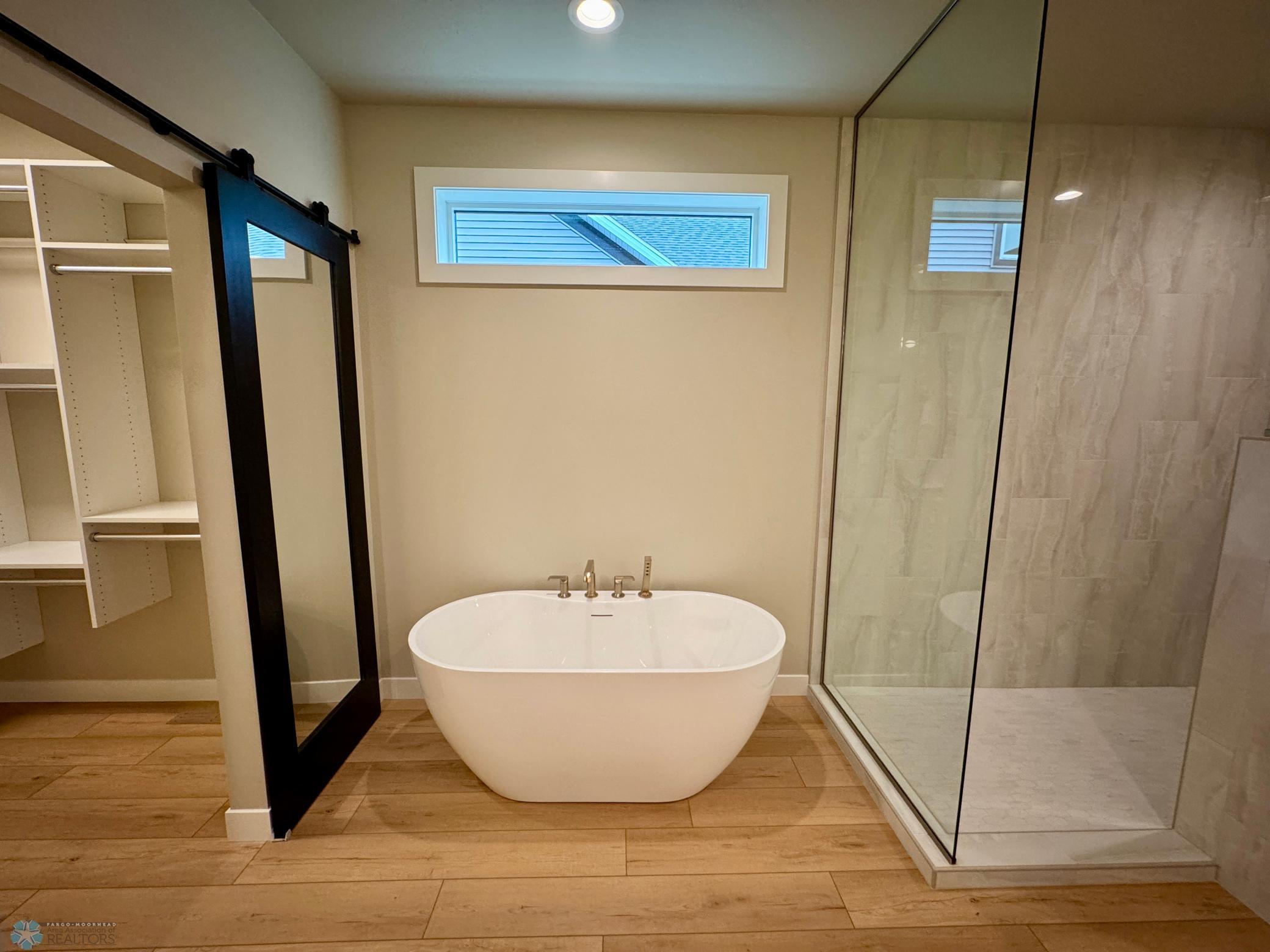 Tub