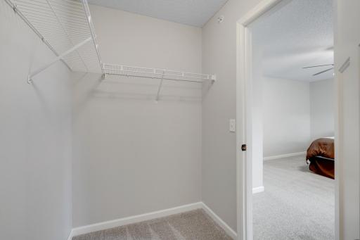 8710Photography-Web-Friendly-11340-Sand-Castle-Drive-Woodbury-MN-55129-55129-33.jpg