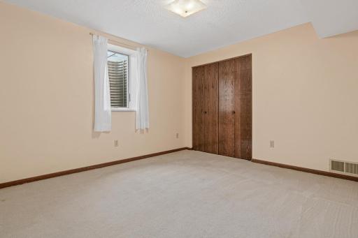 1244 Balsam Trail E, Saint Paul, MN 55123