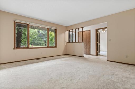 1244 Balsam Trail E, Saint Paul, MN 55123