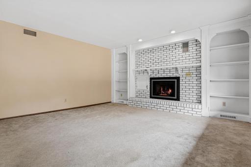1244 Balsam Trail E, Saint Paul, MN 55123