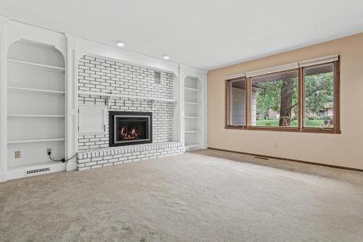 1244 Balsam Trail E, Saint Paul, MN 55123