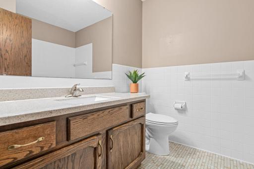 1244 Balsam Trail E, Saint Paul, MN 55123