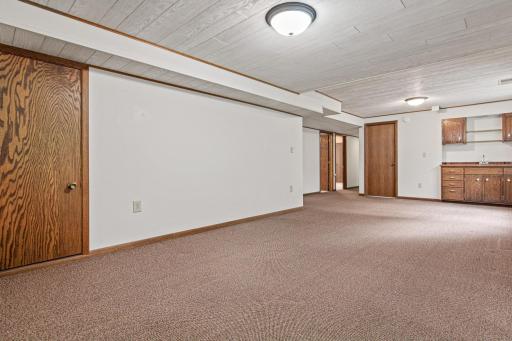 1244 Balsam Trail E, Saint Paul, MN 55123