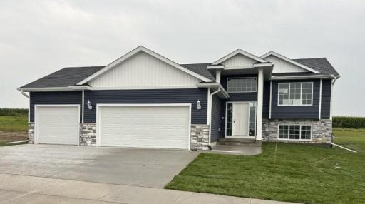 2109 6th Avenue NE, Kasson, MN 55944