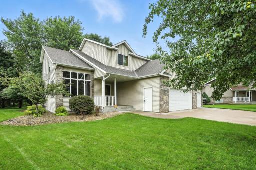 93 10th Street S, Sartell, MN 56377