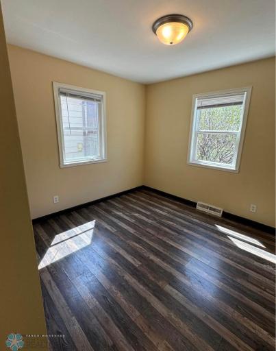 319 13th Street N, Moorhead, MN 56560