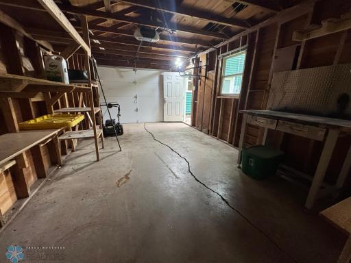 319 13th Street N, Moorhead, MN 56560